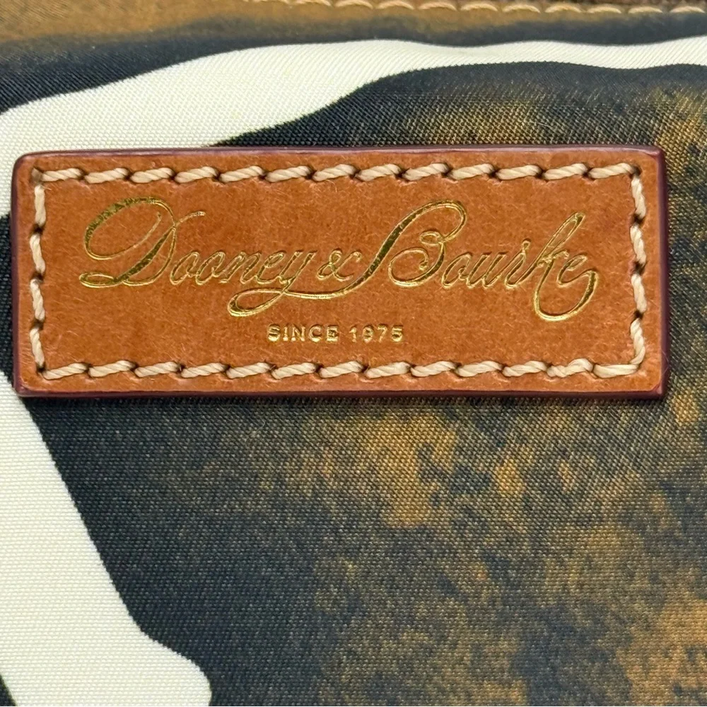 Vintage Dooney & Bourke Safari Giraffe Print Canvas Tote Bag - Picture 12 of 16